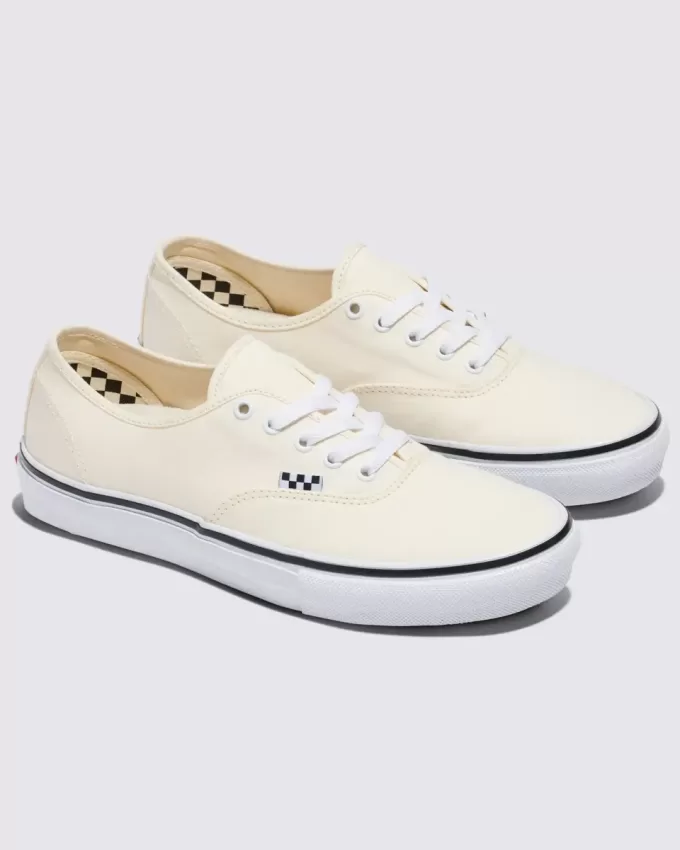 Scarpa autentica Customs Skate