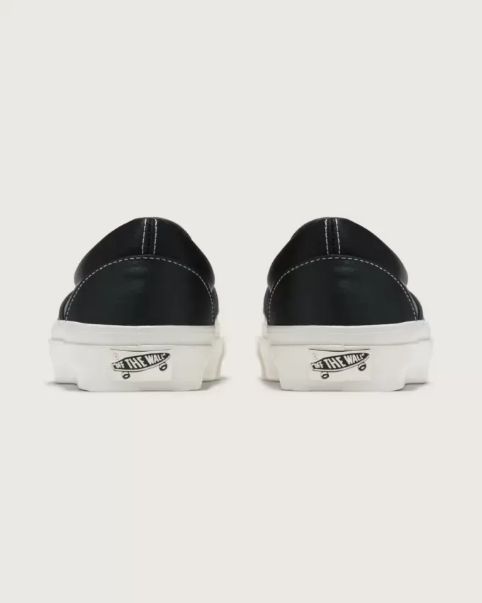 Scarpa slip-on classica premium in raso