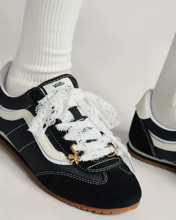 Set di ciondoli per scarpe Vans con perle e lacci