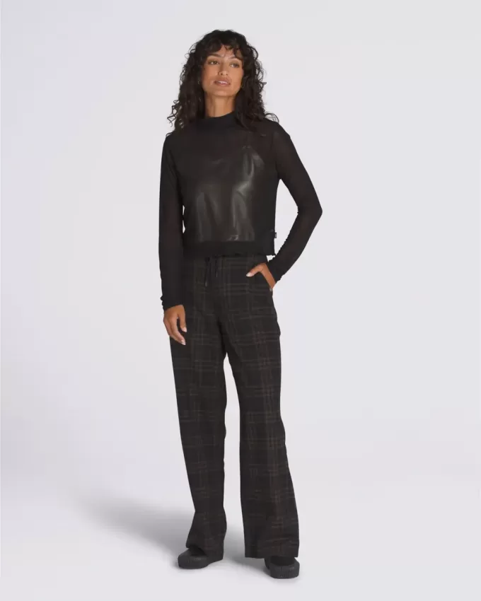 Top a maniche lunghe in raso a rete